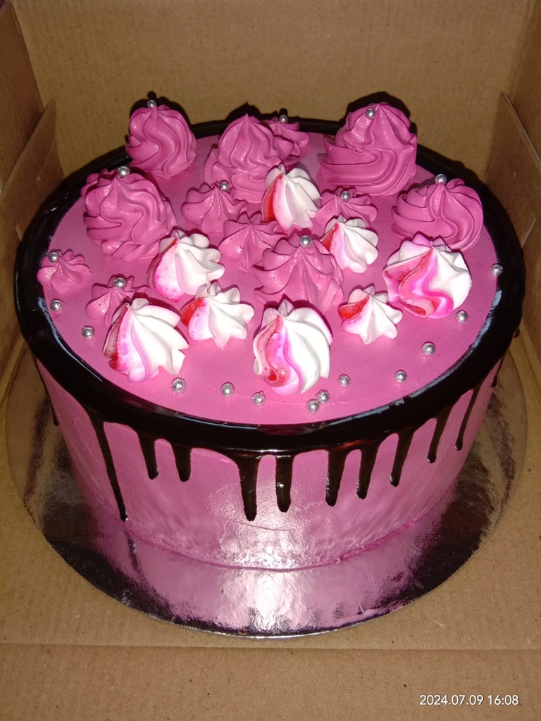 Strawberry Cake 1 Pound